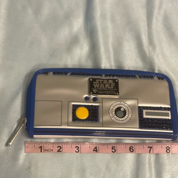 Loungefly R2D2 crystallized wallet - Picture 2 of 5